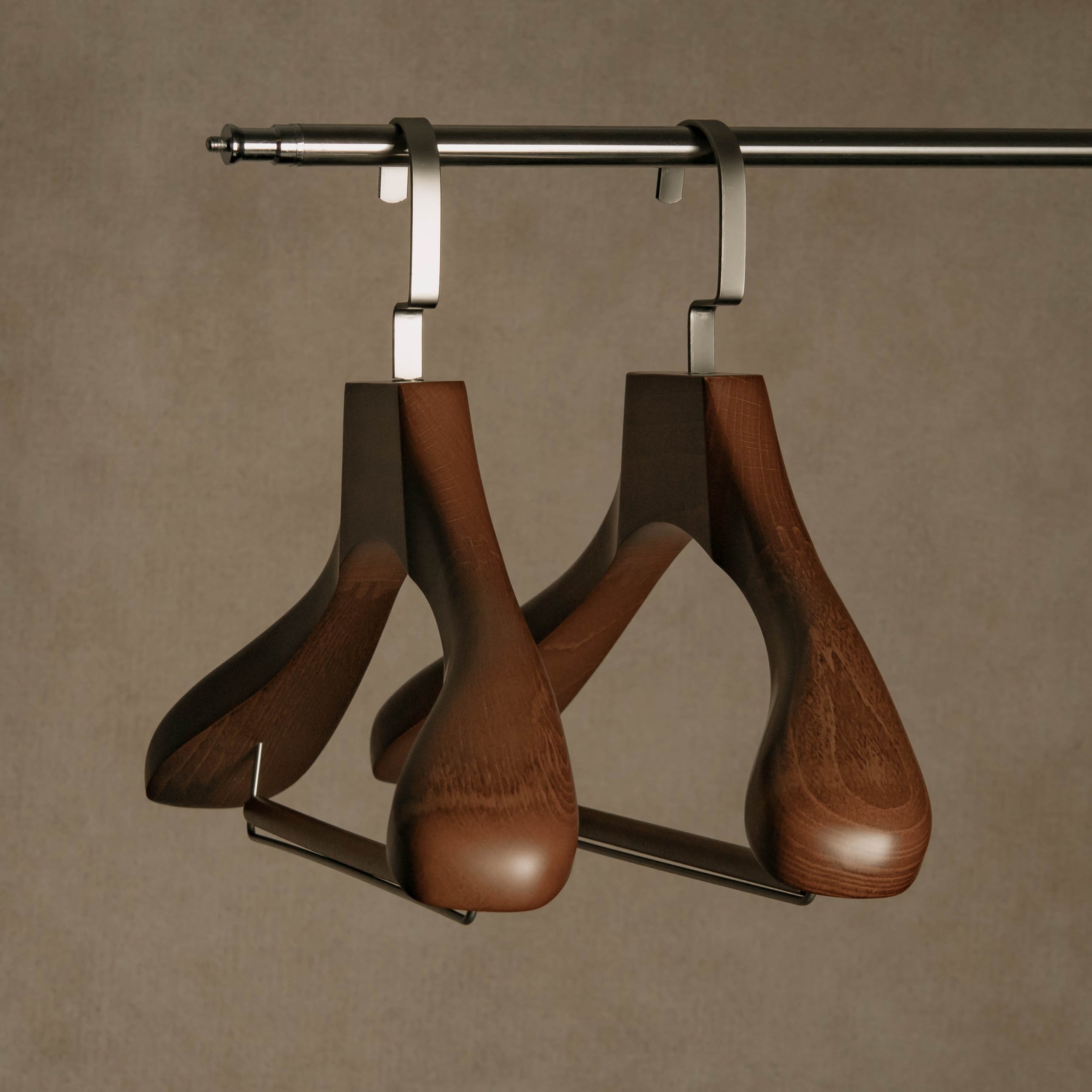 SIGNATURE  Luxury Beechwood Suit Hanger