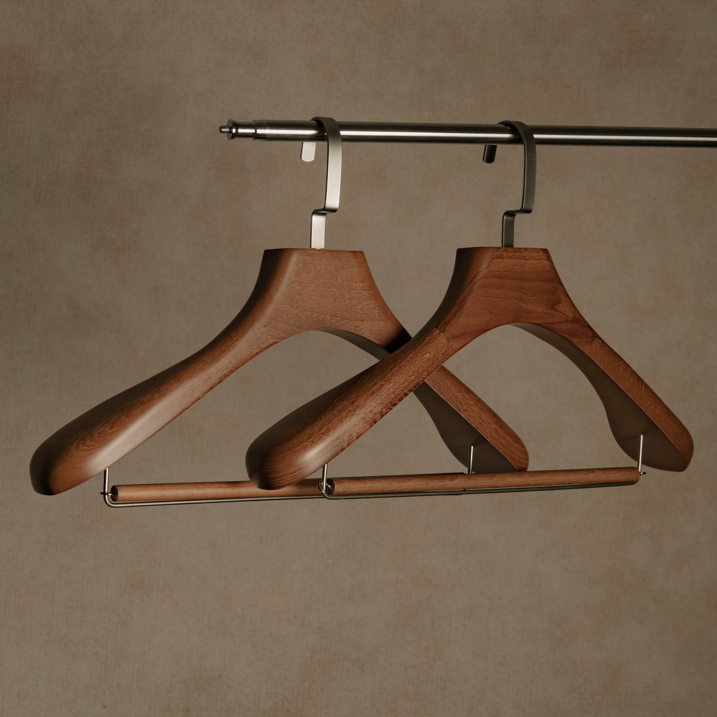 SIGNATURE  Luxury Beechwood Suit Hanger