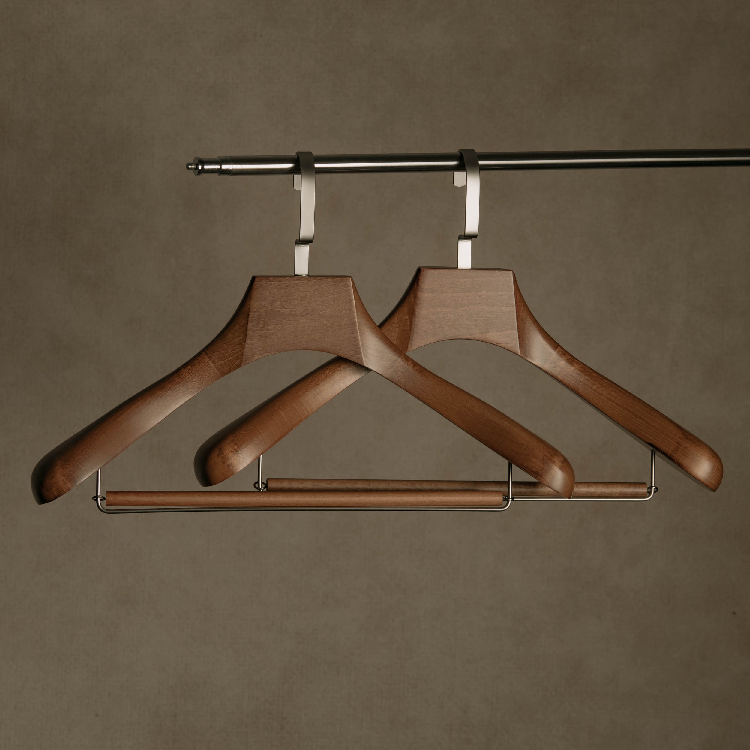 SIGNATURE  Luxury Beechwood Suit Hanger