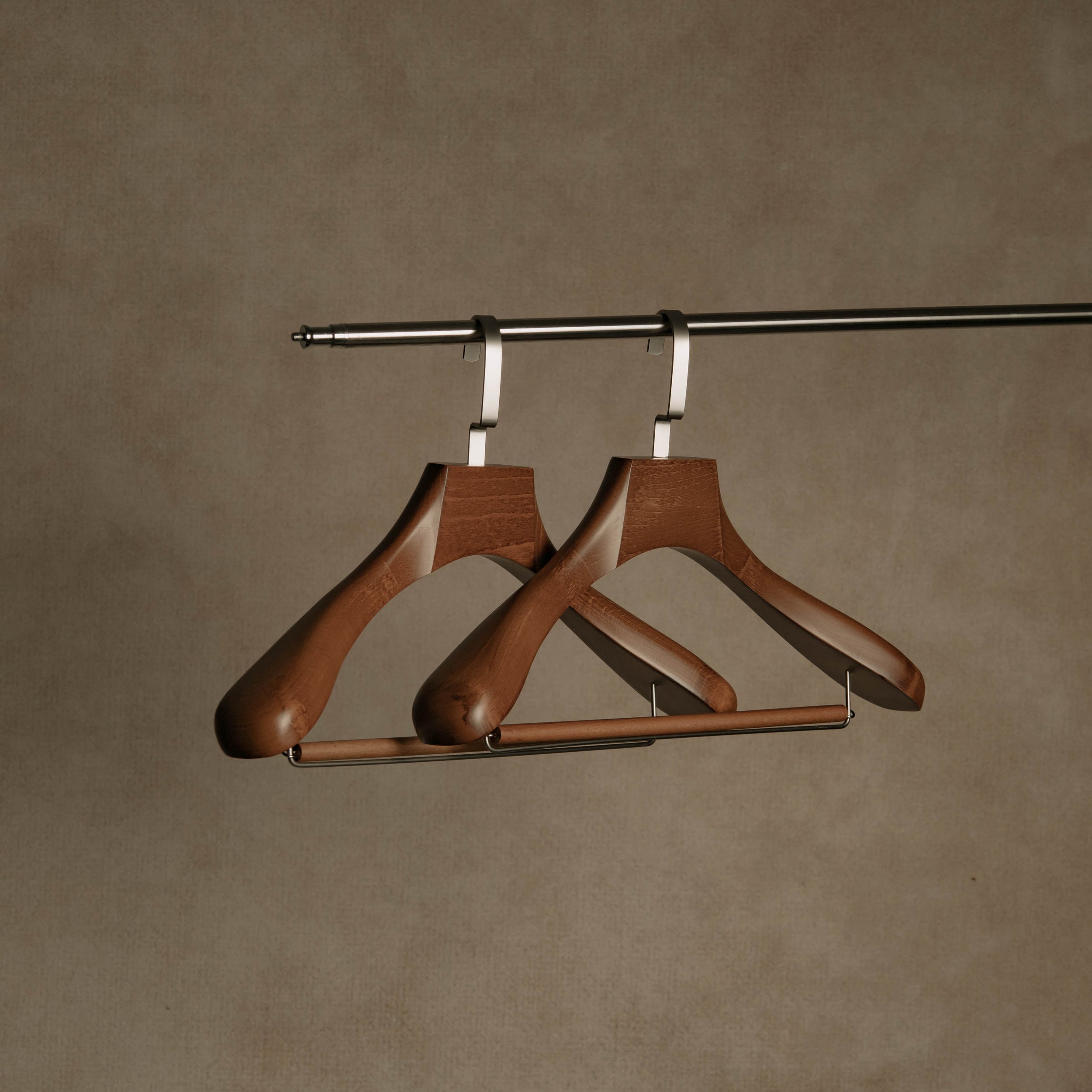 SIGNATURE  Luxury Beechwood Suit Hanger