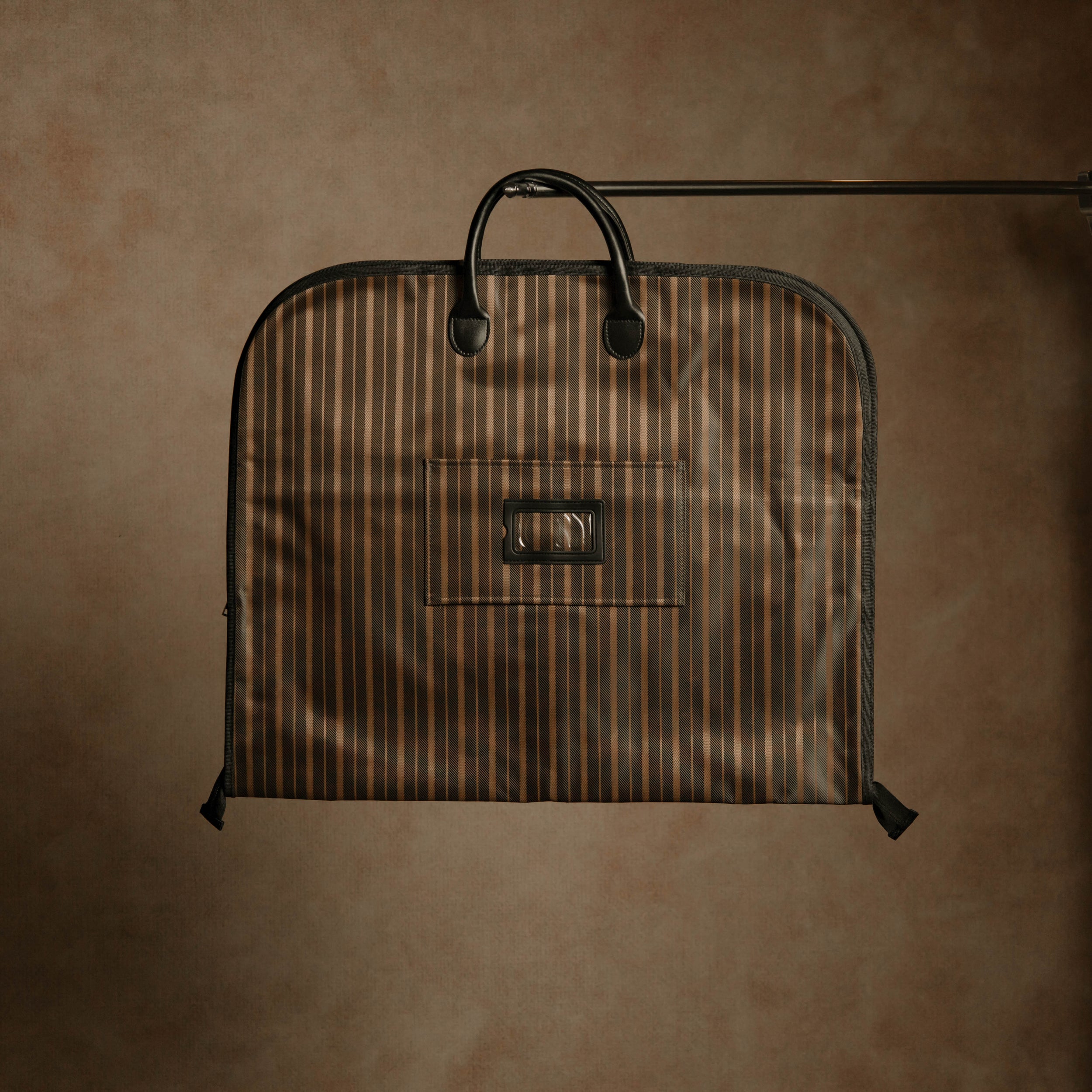 MAISON Suit Carrier - Golden Brown