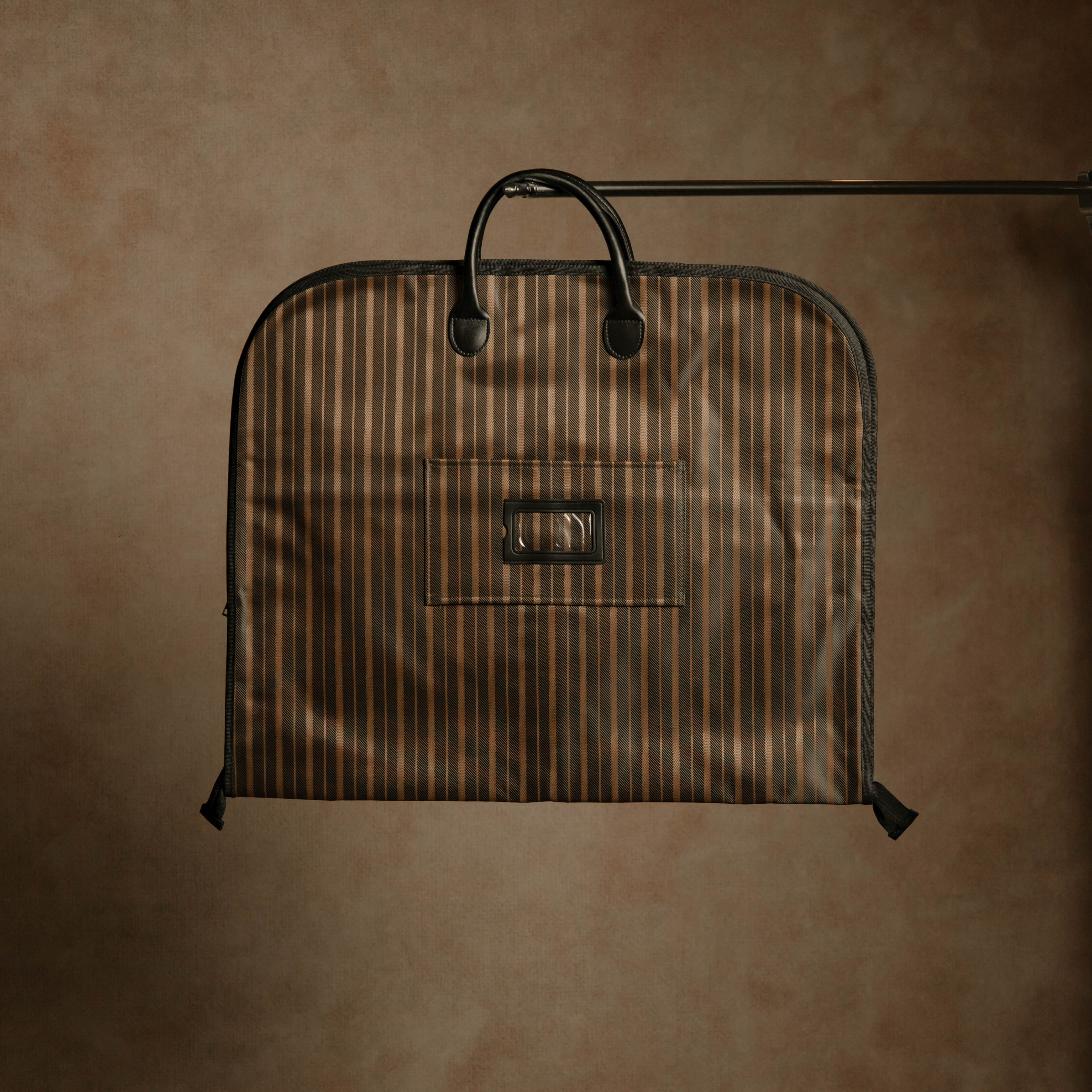MAISON Suit Carrier - Golden Brown