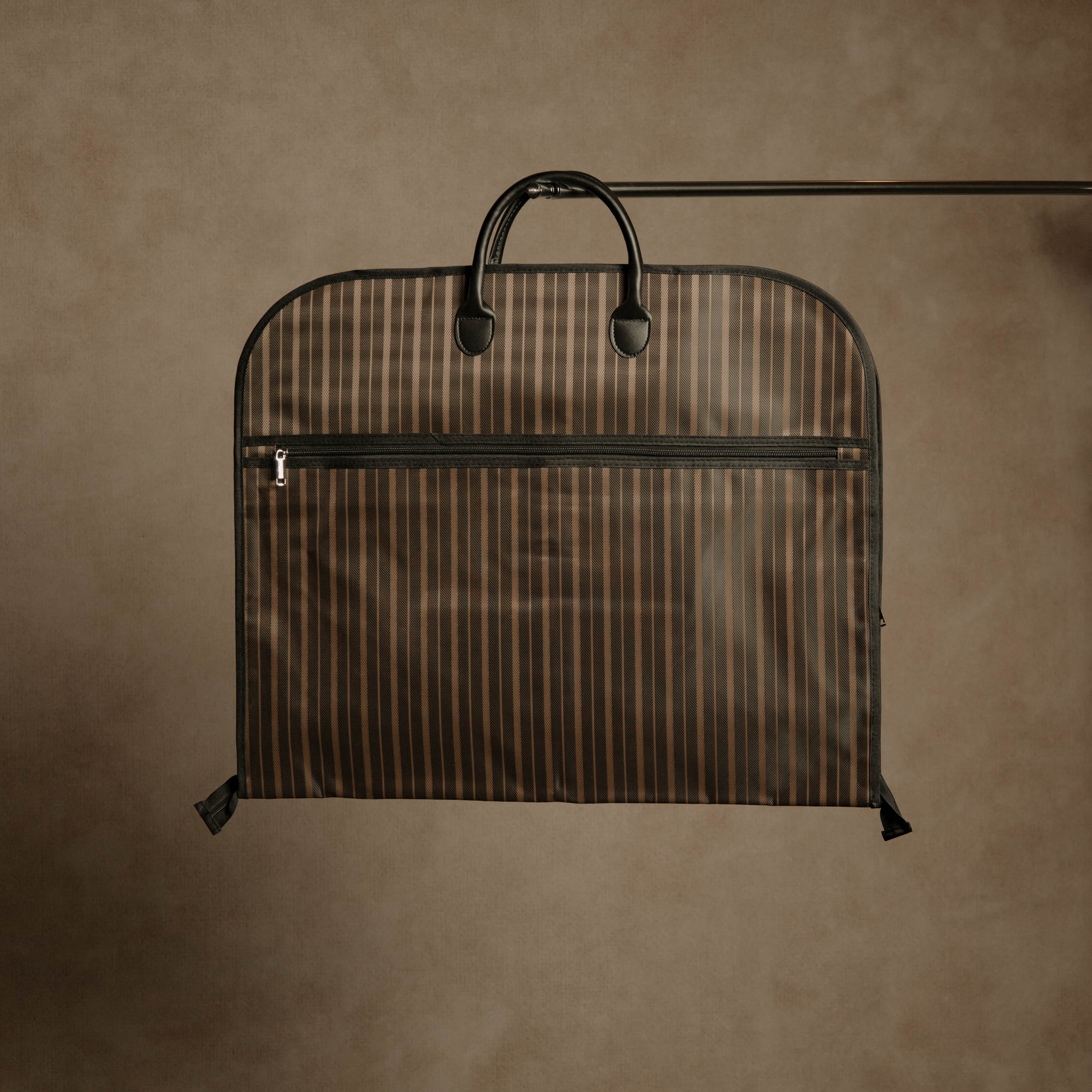 MAISON Suit Carrier - Golden Brown
