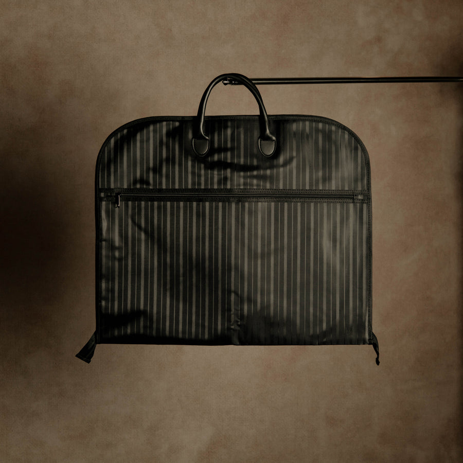 MAISON Suit Carrier - Classic Black