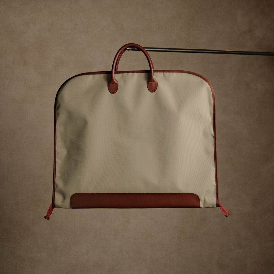 ATELIER Suit Carrier - Cream