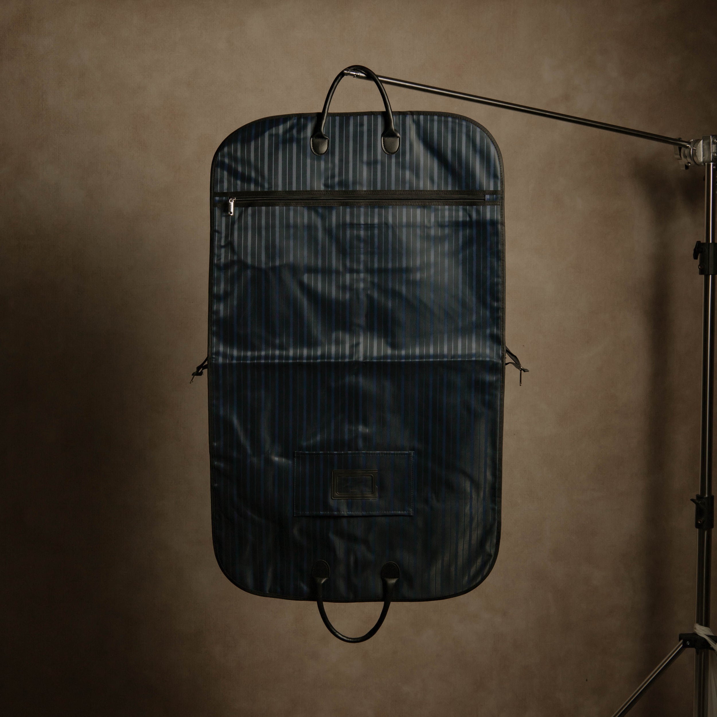 MAISON Suit Carrier - Midnight Blue