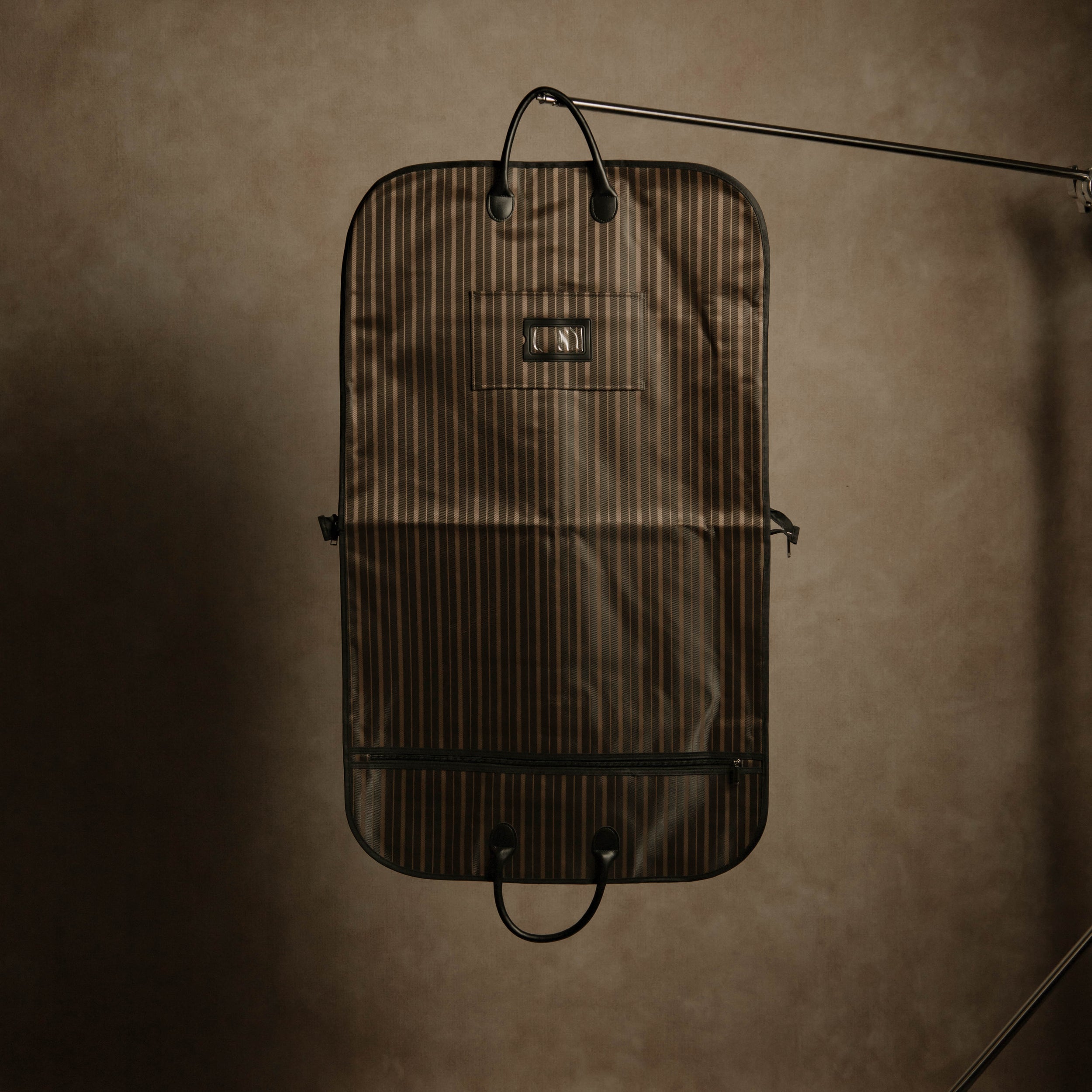 MAISON Suit Carrier - Golden Brown