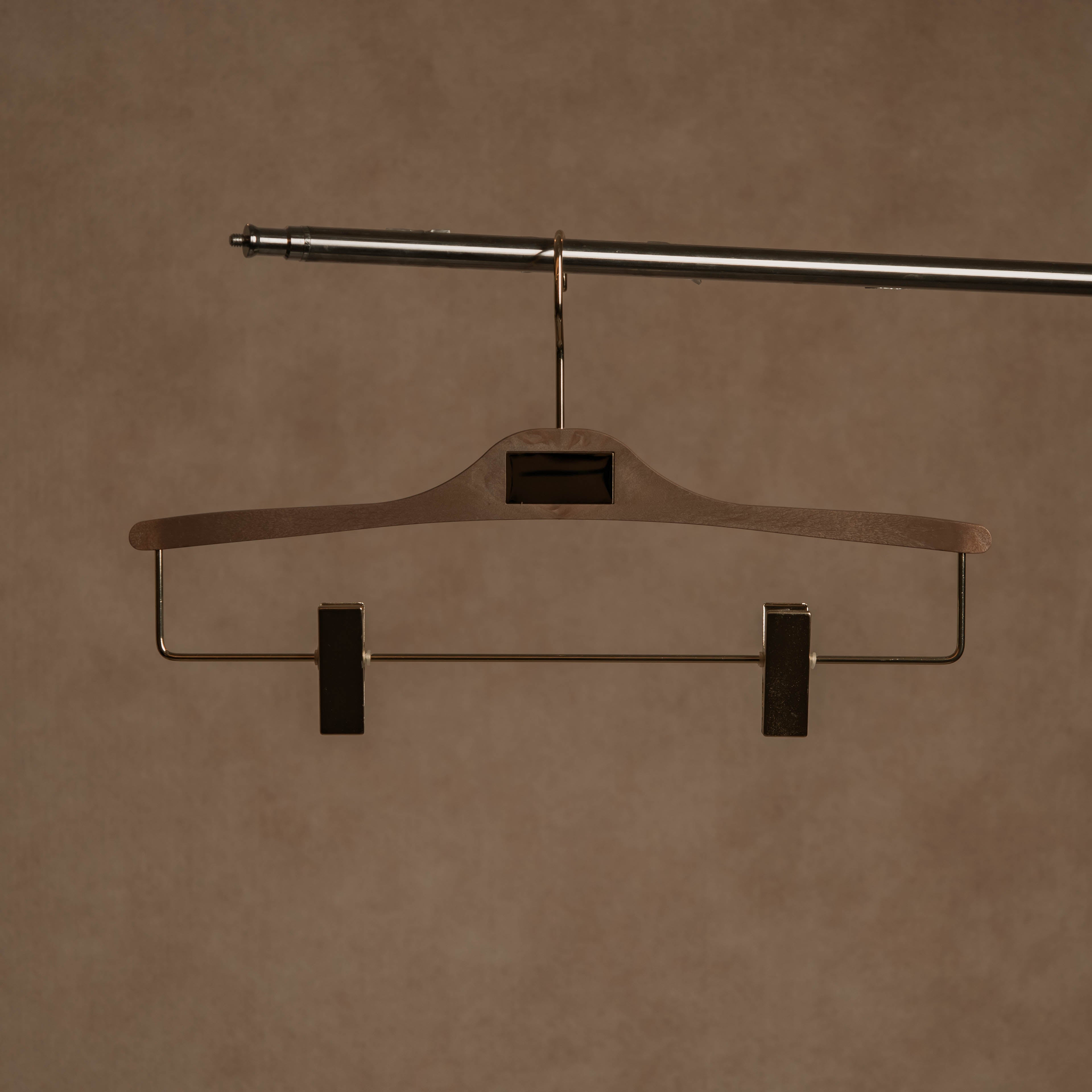 STUDIO Vinyl-Finish Resin Clip Trouser Bar Hanger