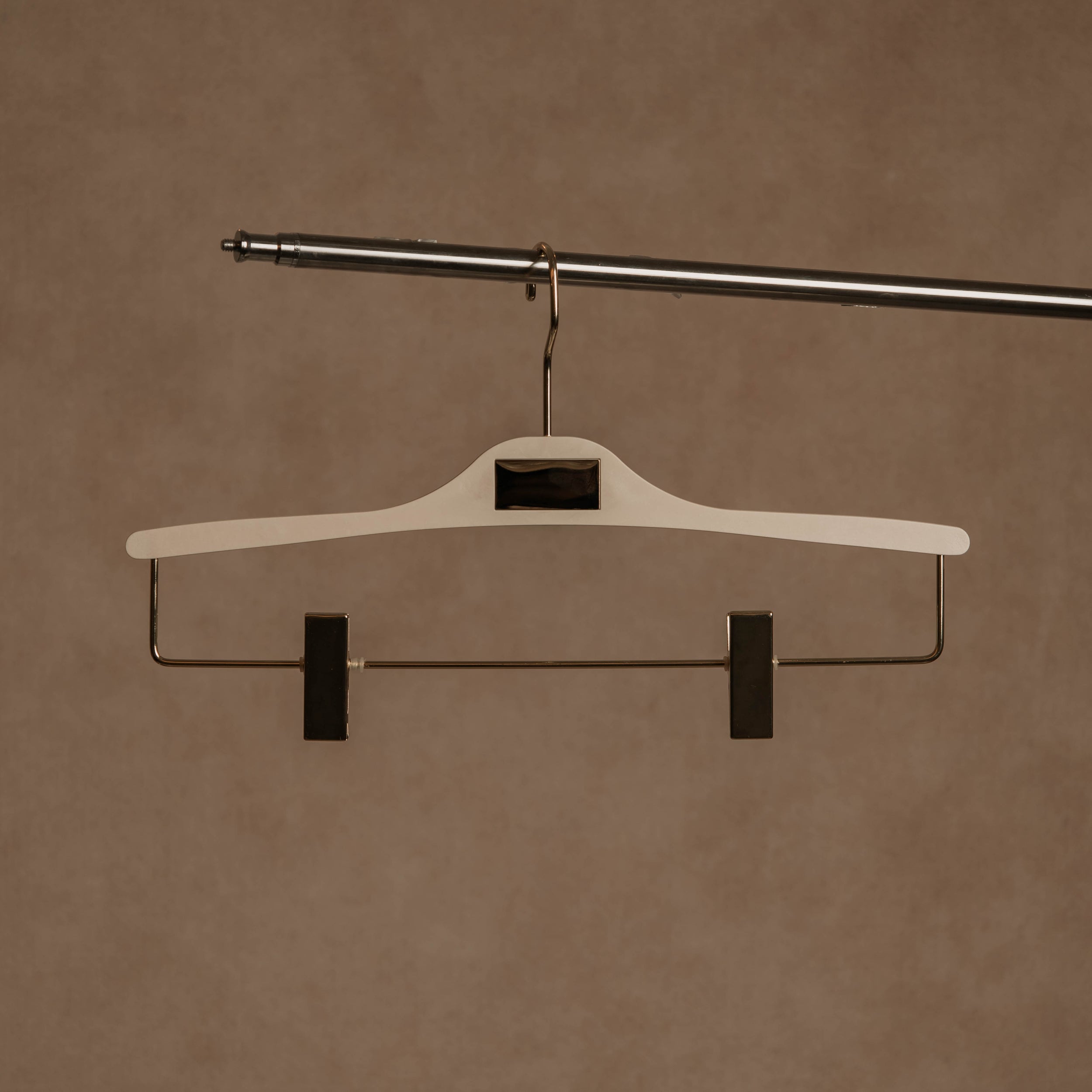 STUDIO Vinyl-Finish Resin Clip Trouser Bar Hanger